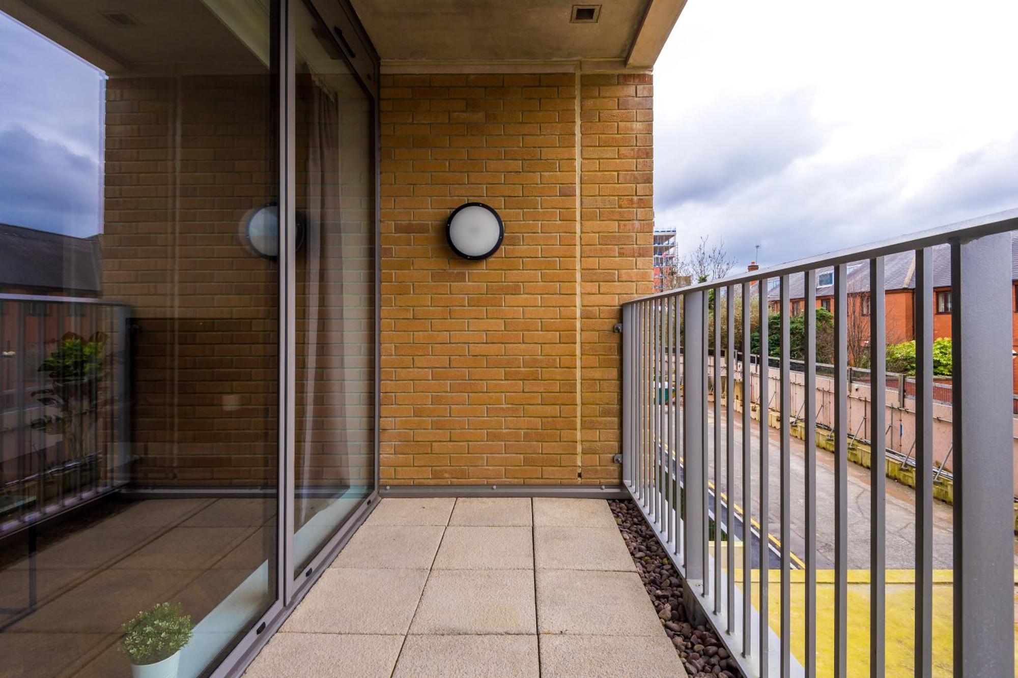 Hilltop Serviced Apartments - Ancoats Манчестер Экстерьер фото